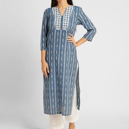 aturabi Women Blue Printed Pure Cotton Kurta with Trousers-image-102