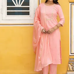 ASPORA Floral Embroidered Regular Straight Kurta With Trousers & Dupatta-image-3