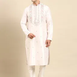 TheEthnic.Co Ethnic Motifs Embroidered Mandarin Collar Long Sleeves Kurta With Pyjamas-image-70