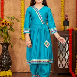 Aarika Girls Regular Gotta Patti Pure Silk Kurta & Patiala-image-17