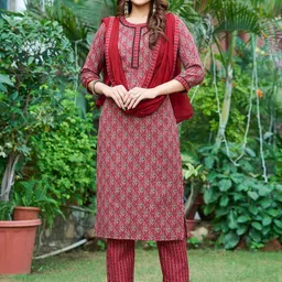 VIBE VISION Women Floral Printed Regular Kurta with Trousers & With Dupatta-37