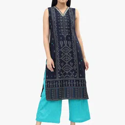 Sangria Printed Gotta Patti Straight Kurta With Palazzos-picture-37
