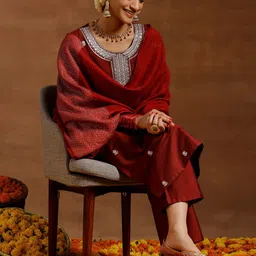Libas Floral Embroidered Regular Sequinned Kurta With Trousers & Dupatta-5