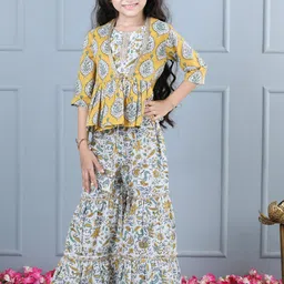 AWW HUNNIE Girls Floral Printed Top & Palazzos With Shrug-image-66