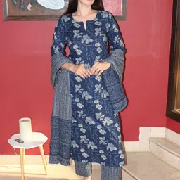 all about you Women Floral Printed Regular Kurta with Trousers & With Dupatta-picture-7