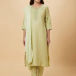 Globus Green Floral Embroidered Regular Kurta & Trousers With Dupatta-24