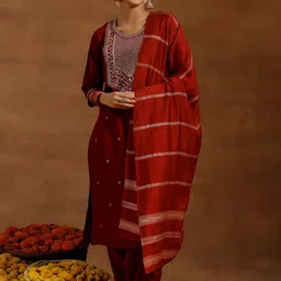 Gerua By Libas Floral Embroidered Regular Sequinned Kurta With Salwar & Dupatta-23