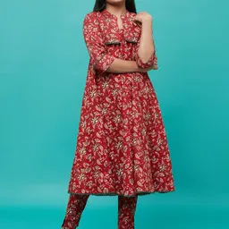 Aks Kids Girls Floral Printed Regular Pure Cotton Kurta with Trousers & Jacket-image-32