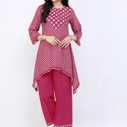 Vishudh Women Pink Bandhani Printed Kurti with Trousers-image-10