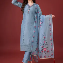 MOJILAA Ethnic Motifs Embroidered V-Neck Three-Quarter Sleeves Chanderi Silk Kurta Set-image-57