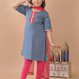 Sangria Girls Blue Floral Printed Sequinned Pure Cotton Kurta With Trousers And Trousers-picture-27