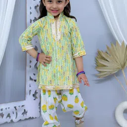 JUNITOS Girls Ethnic Motifs Printed Regular Gotta Patti Pure Cotton Kurti with Patiala-image-93