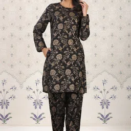 Ode by House of Pataudi Round Neck Long Sleeves Floral Printed Straight Kurta with Trouser-12