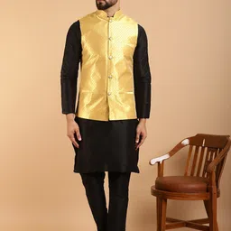 SOJANYA  Band Collar Straight Kurta with Churidar & Nehru jacket-picture-44