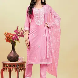 Anouk Floral Embroidered Thread Work Chanderi Silk Kurta & Trousers With Dupatta-17