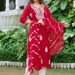 VIBE VISION Women Floral Embroidered Regular Kurta with Trousers & With Dupatta-56