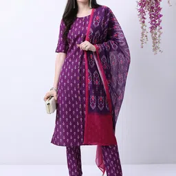 KETCH Floral Printed Kurta With Trousers & Dupatta-32