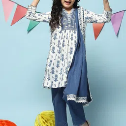 Biba Girls Floral Printed Kurta With Trousers & Dupatta-image-32