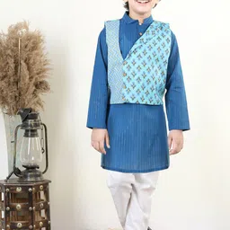 Kinder Kids Boys Striped Regular Pure Cotton Kurta with Pyjamas & Waistcoat-55