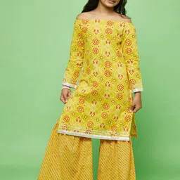 Aks Kids Girls Bandhani Printed Off-Shoulder Regular Gotta Patti Cotton Kurta With Sharara-image-36
