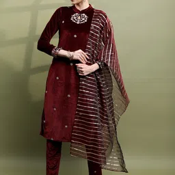 Vishudh Women Floral Embroidered Knitted Velvet Kurta with Trousers & With Dupatta-image-99