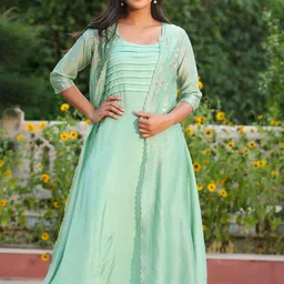 GILLORI Embroidered Sequinned Chanderi Silk Kurta with Trousers-24