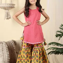 Sangria Girls Printed Pure Cotton Kurta Sets-32
