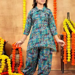 Sangria Girls Printed Pure Cotton Kurti & Patiala-image-11