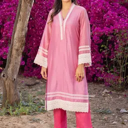 Ambraee V-Neck Chanderi Silk Straight Kurta with Trousers-image-85