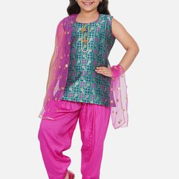 Little Bansi Girls Multicoloured Embroidered Empire Pure Cotton Kurta with Salwar & With Dupatta-image-36