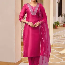 Twika Geometric Yoke Design Sweetheart Neck Straight Kurta With Trousers & Dupatta-21