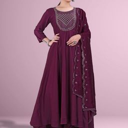 Pari THE FASHION STUDIO Floral Embroidered Anarkali Kurta with Trousers & With Dupatta-picture-28