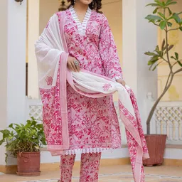 Yufta Pink Printed Gotta Patti Pure Cotton Pakistani Style Kurta With Trousers & Dupatta-picture-14