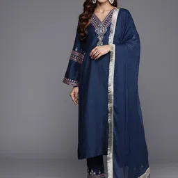 Varanga V Neck Ethnic Motifs Embroidered Regular Straight Kurta Set-27