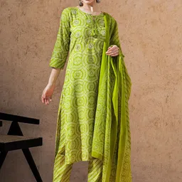 STYLEBAAZI Floral Embroidered Pure Cotton Straight Kurta With Trouser & Dupatta-18