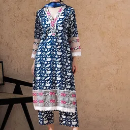STYLEBAAZI Floral Printed Thread Work Pure Cotton Straight Kurta With Trousers & Dupatta-50