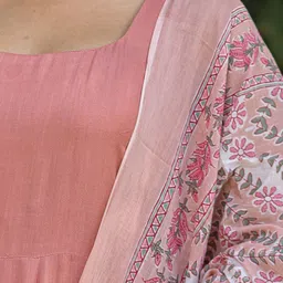 KASYA Regular Kurta with Trousers & With Dupatta image 5