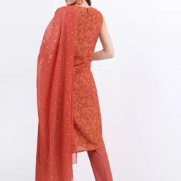 Vishudh Floral Printed Straight Kurta with Trousers & Dupatta image 5