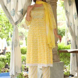 SINGNI Ethnic Motifs Embroidered Regular Kurta with Trousers & Dupatta image 2
