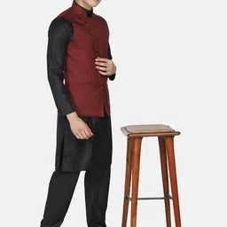 TAHVO Men Maroon Patchwork Kurta & Pyjamas With Nehru Jacket image 3