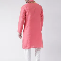 SG LEMAN Men Peach Raw Silk Kurta with Pyjamas & Dupatta image 4