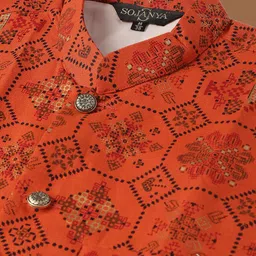 SOJANYA Men Ethnic Motifs Printed Kurta With Pyjamas & Nehru Jacket image 5