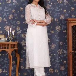 House of Pataudi Ethnic Motif Embroidered Mandarin Collar Kurta With Palazzos & Slip-image-99
