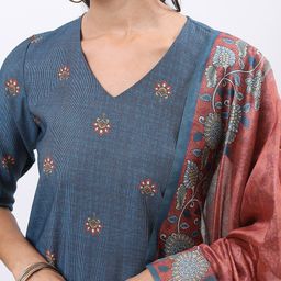 Vishudh Ethnic Motifs Printed Kurta With Palazzos & Dupatta image 4