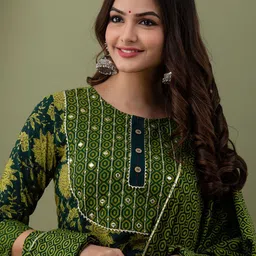 RANGREAL Women Floral Printed Regular Pure Cotton Kurta with Trousers & With Dupatta-picture-3