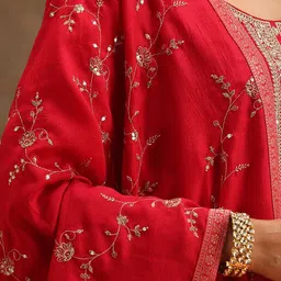 Libas Red & Gold-Toned Ethnic Motifs Embroidered Sequined Kurta with Trousers & Dupatta image 2