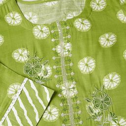 Label Khoj Geometric Printed Thread Work Straight Kurta With Trousers & Dupatta image 4