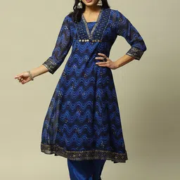 Rangriti V-Neck Chevron Printed Regular A-Line Kurta with Palazzos image 5
