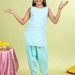 MASTARANG Girls Floral Embroidered Regular Kurta with Patiala & With Dupatta-64