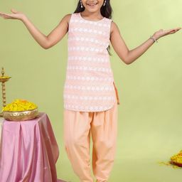 MASTARANG Girls Floral Embroidered Regular Kurta with Patiala & With Dupatta-72